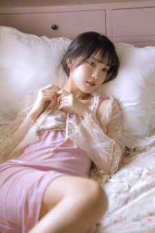 午夜无码伦费影视在线观看果冻